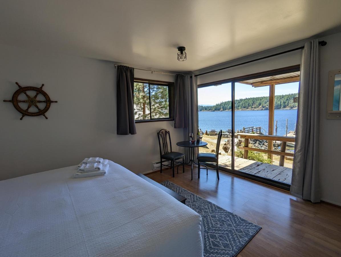 Jade Resort-Oceanfront Suites In Gowlland Harbour Heriot Bay 외부 사진
