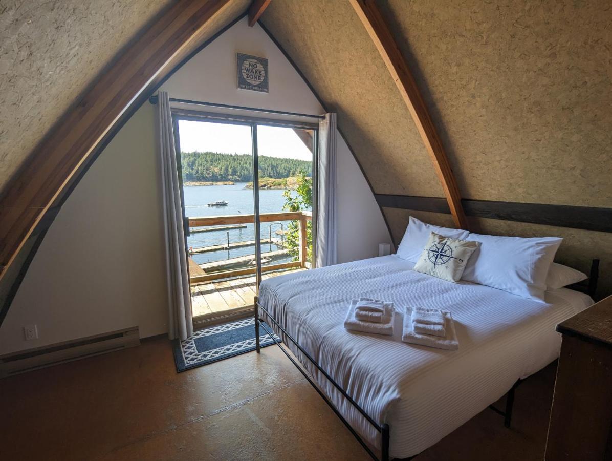 Jade Resort-Oceanfront Suites In Gowlland Harbour Heriot Bay 외부 사진