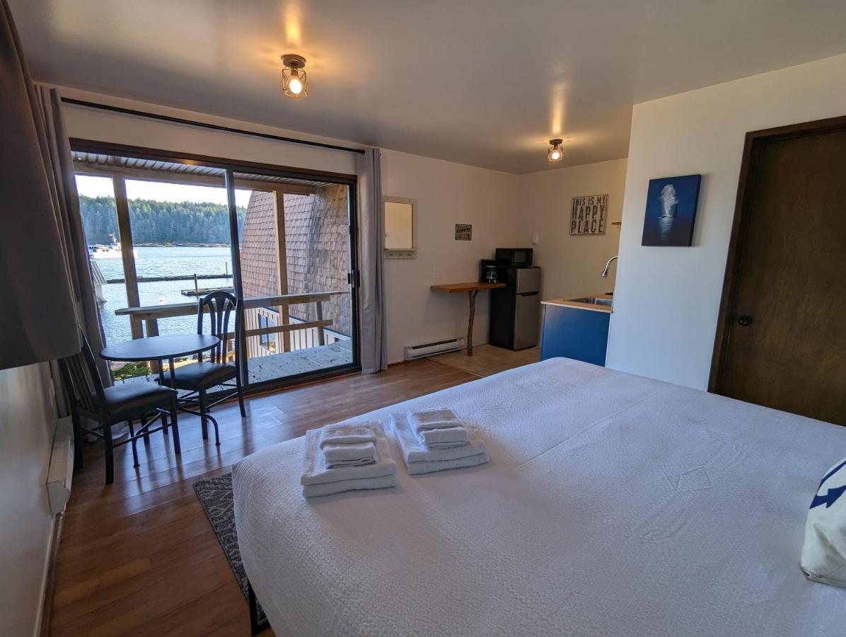 Jade Resort-Oceanfront Suites In Gowlland Harbour Heriot Bay 외부 사진