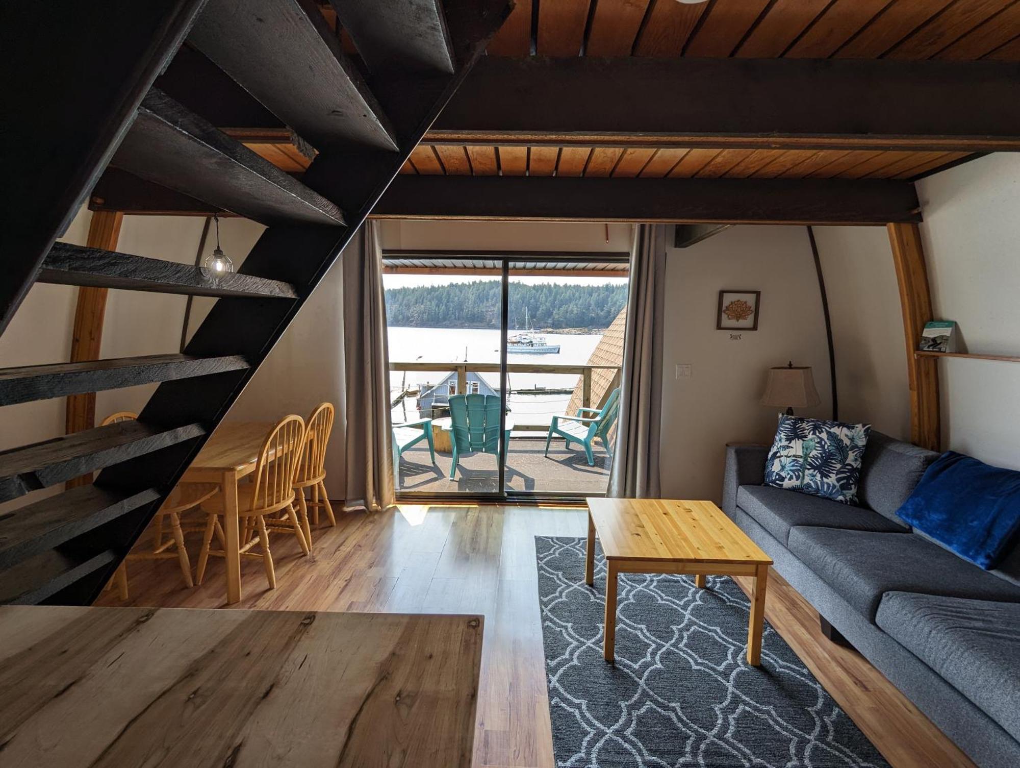 Jade Resort-Oceanfront Suites In Gowlland Harbour Heriot Bay 외부 사진