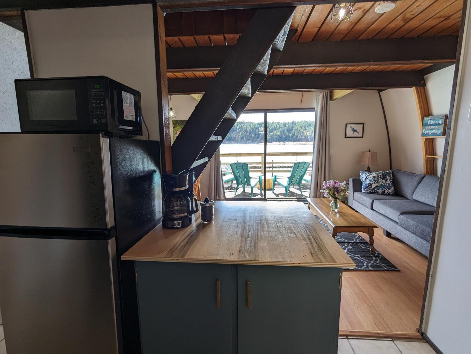 Jade Resort-Oceanfront Suites In Gowlland Harbour Heriot Bay 외부 사진