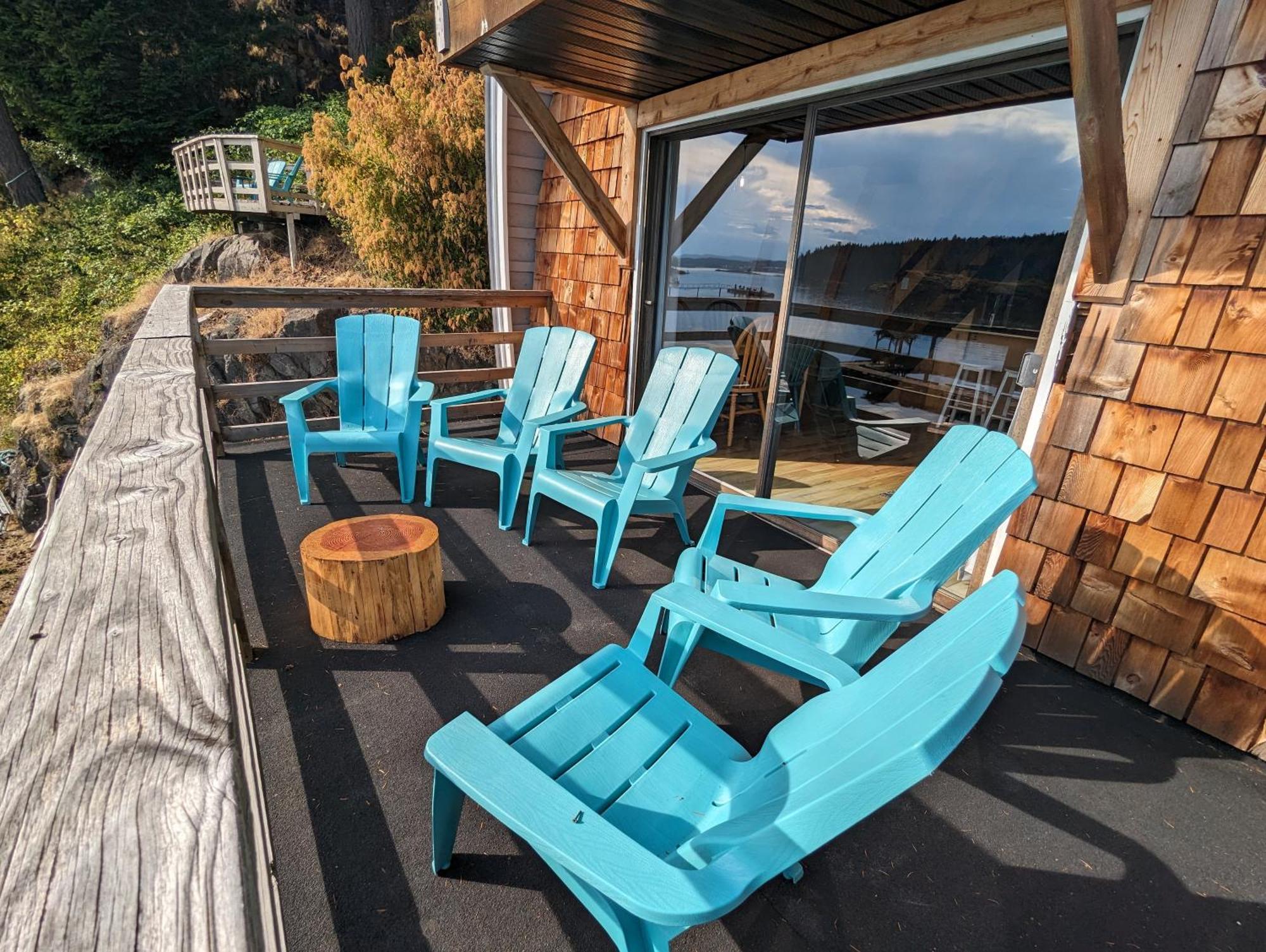 Jade Resort-Oceanfront Suites In Gowlland Harbour Heriot Bay 외부 사진