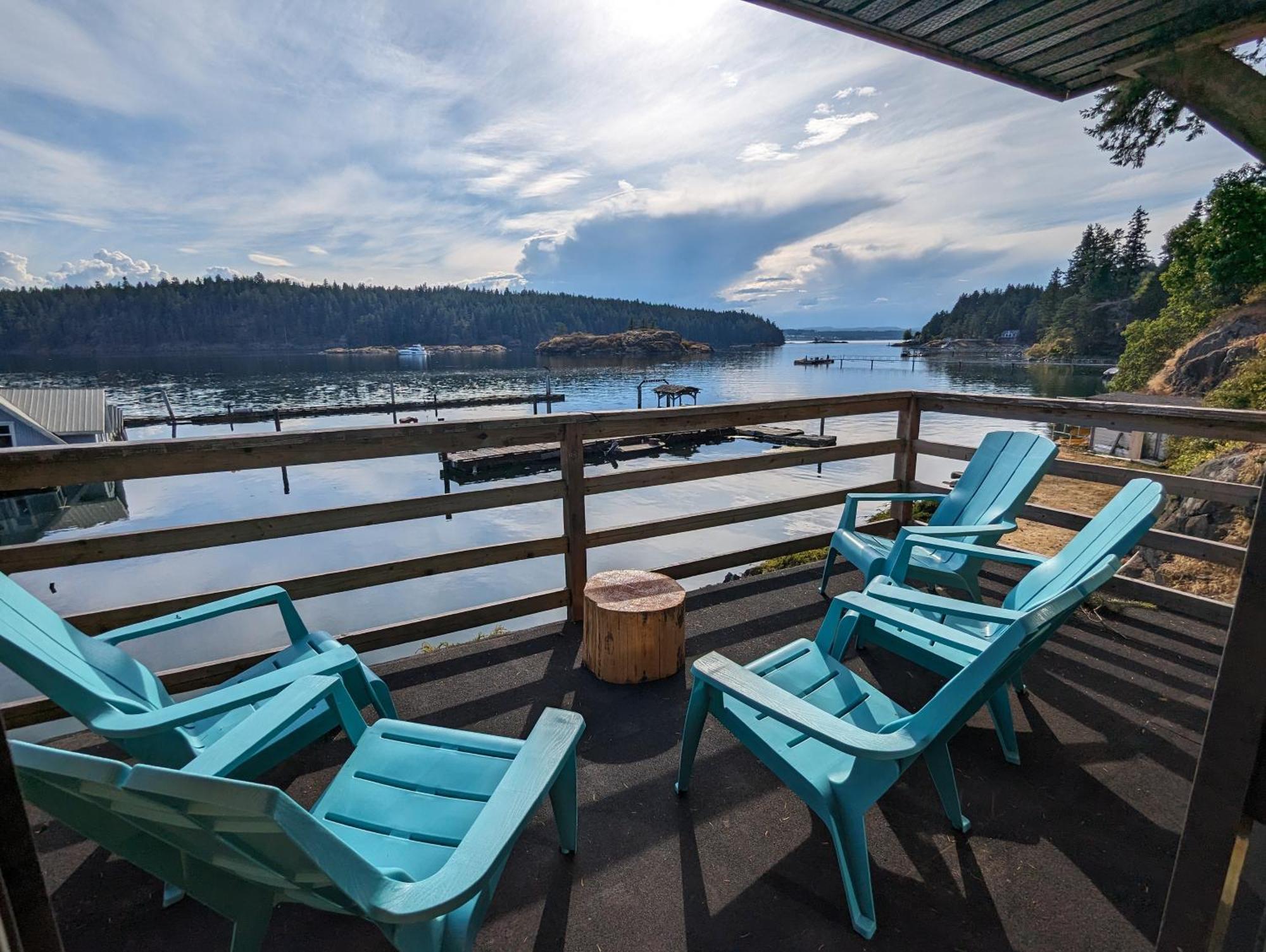Jade Resort-Oceanfront Suites In Gowlland Harbour Heriot Bay 외부 사진