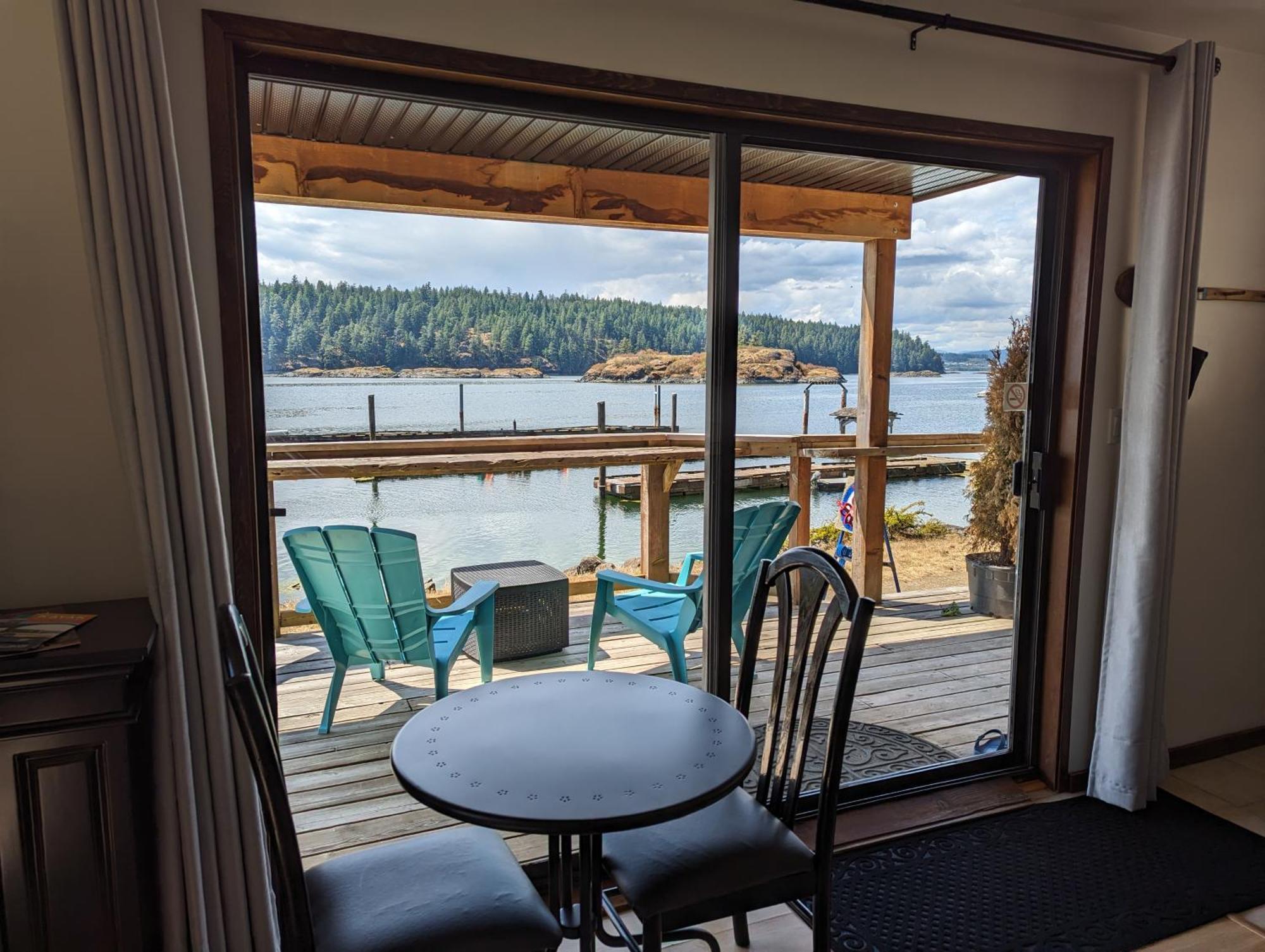 Jade Resort-Oceanfront Suites In Gowlland Harbour Heriot Bay 외부 사진