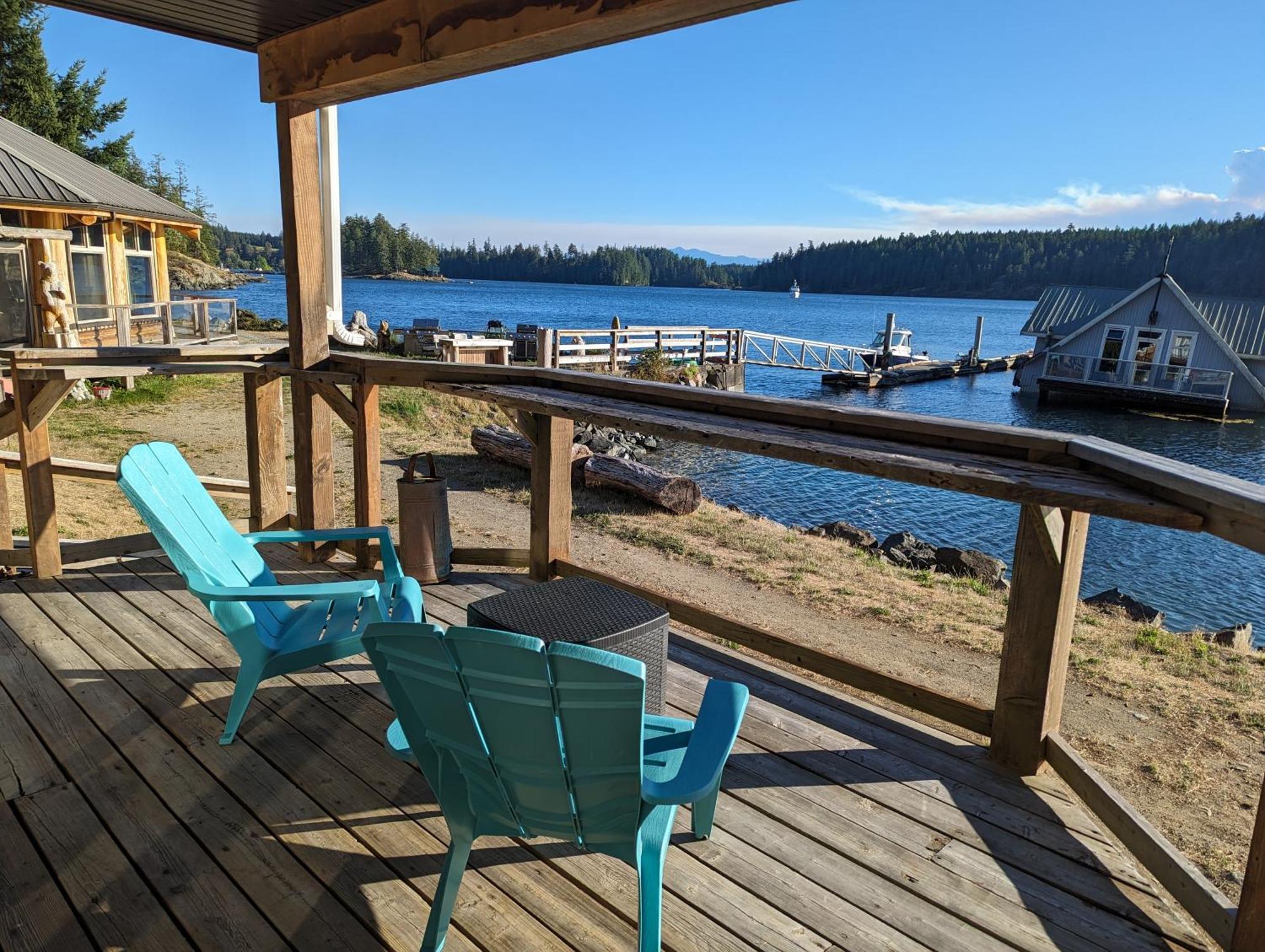 Jade Resort-Oceanfront Suites In Gowlland Harbour Heriot Bay 외부 사진