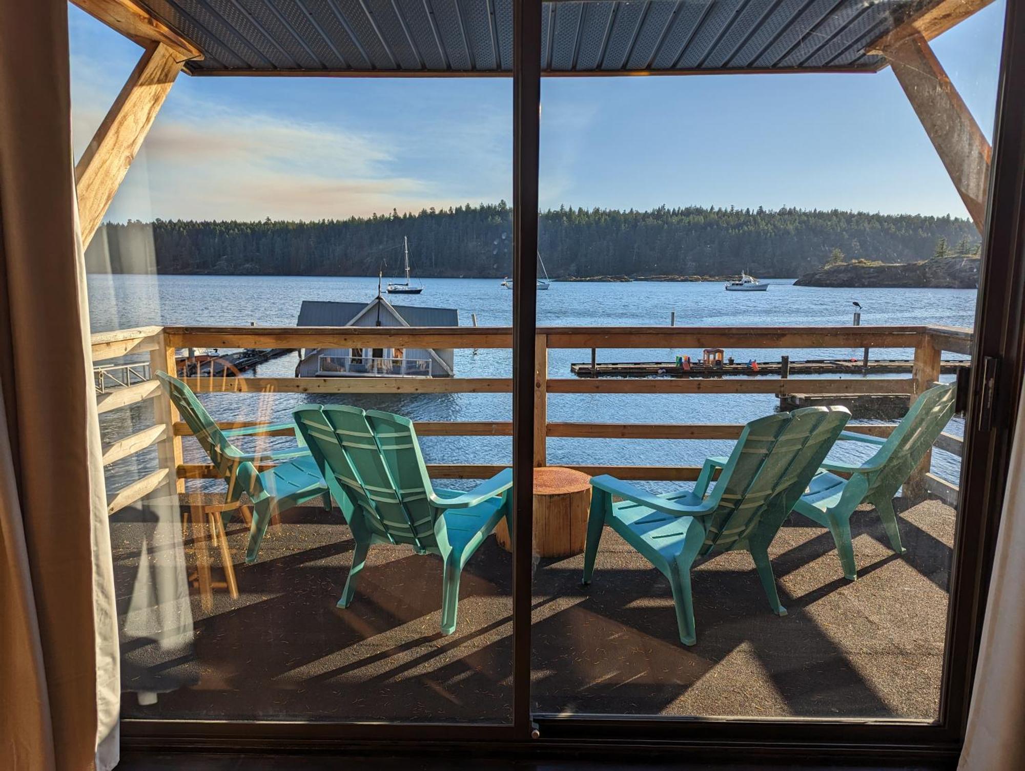 Jade Resort-Oceanfront Suites In Gowlland Harbour Heriot Bay 외부 사진