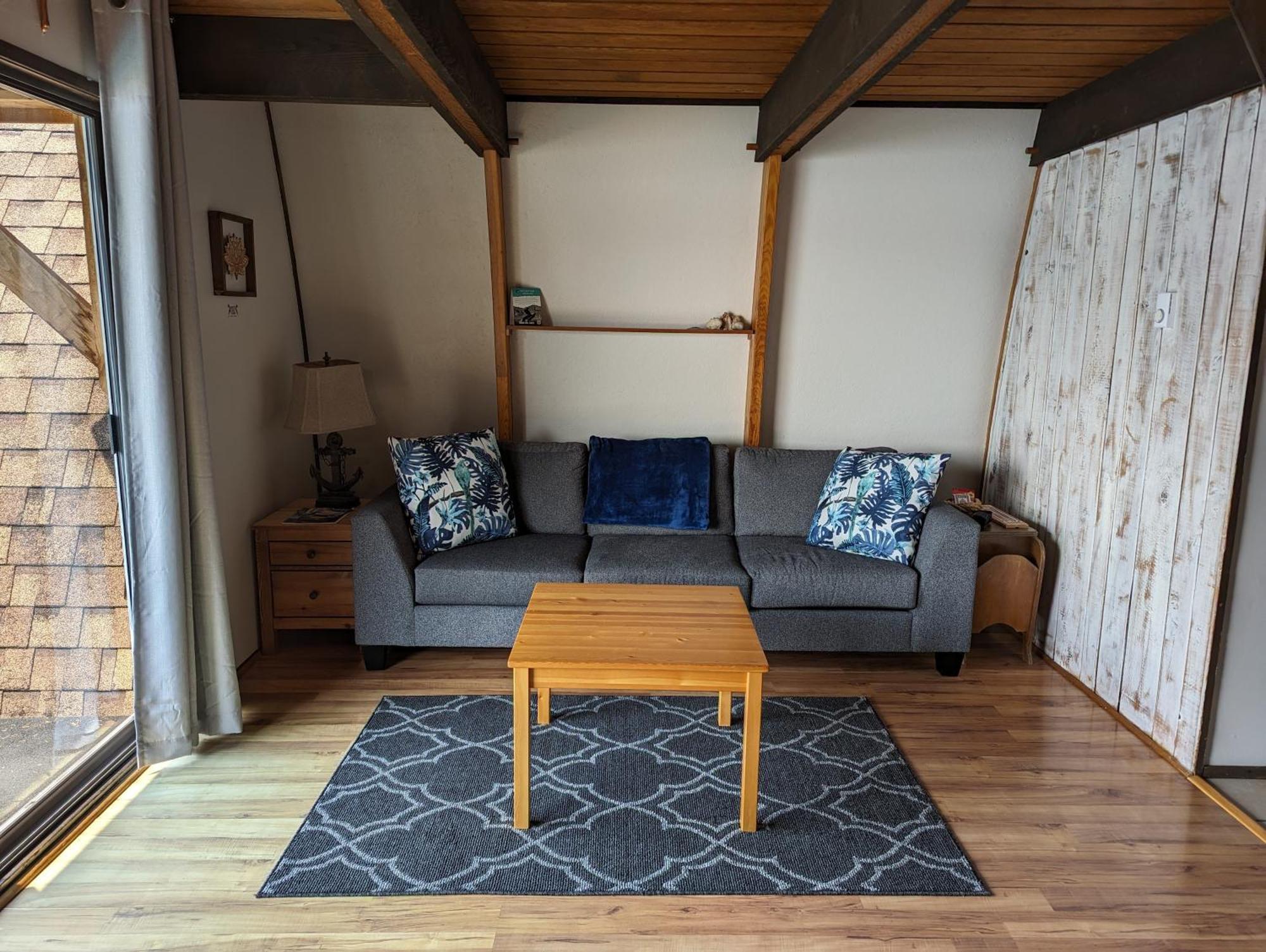 Jade Resort-Oceanfront Suites In Gowlland Harbour Heriot Bay 외부 사진
