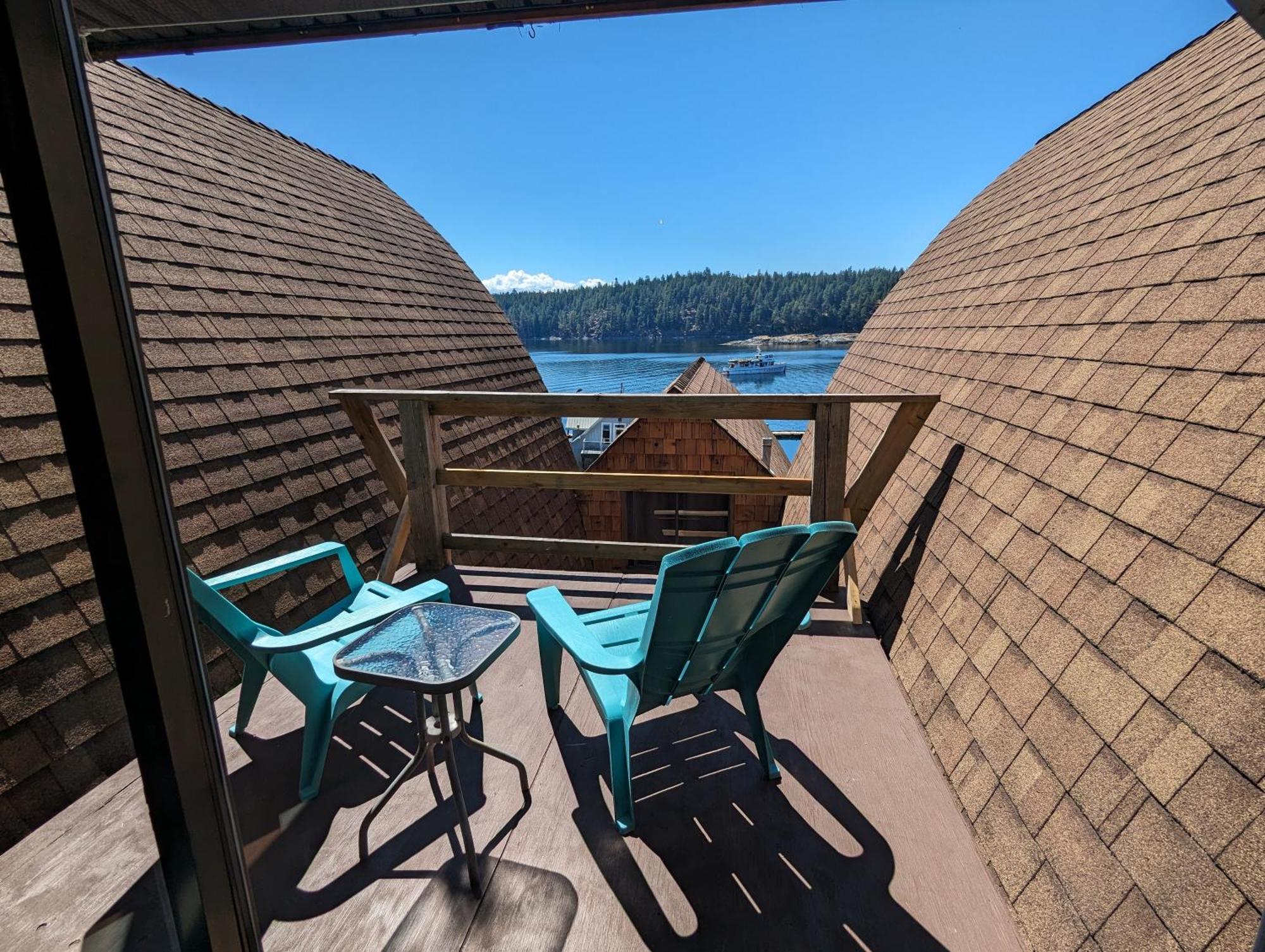 Jade Resort-Oceanfront Suites In Gowlland Harbour Heriot Bay 외부 사진
