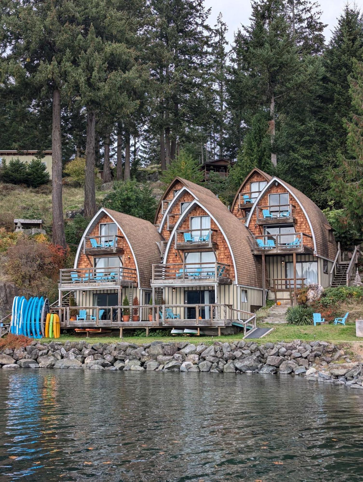Jade Resort-Oceanfront Suites In Gowlland Harbour Heriot Bay 외부 사진